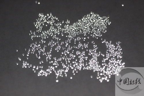 永靖金属表面处理厂喷砂玻璃微珠清理